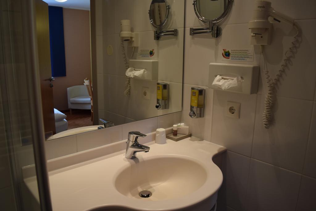 Bio Hotel Bayerischer Wirt Аугсбург Екстериор снимка